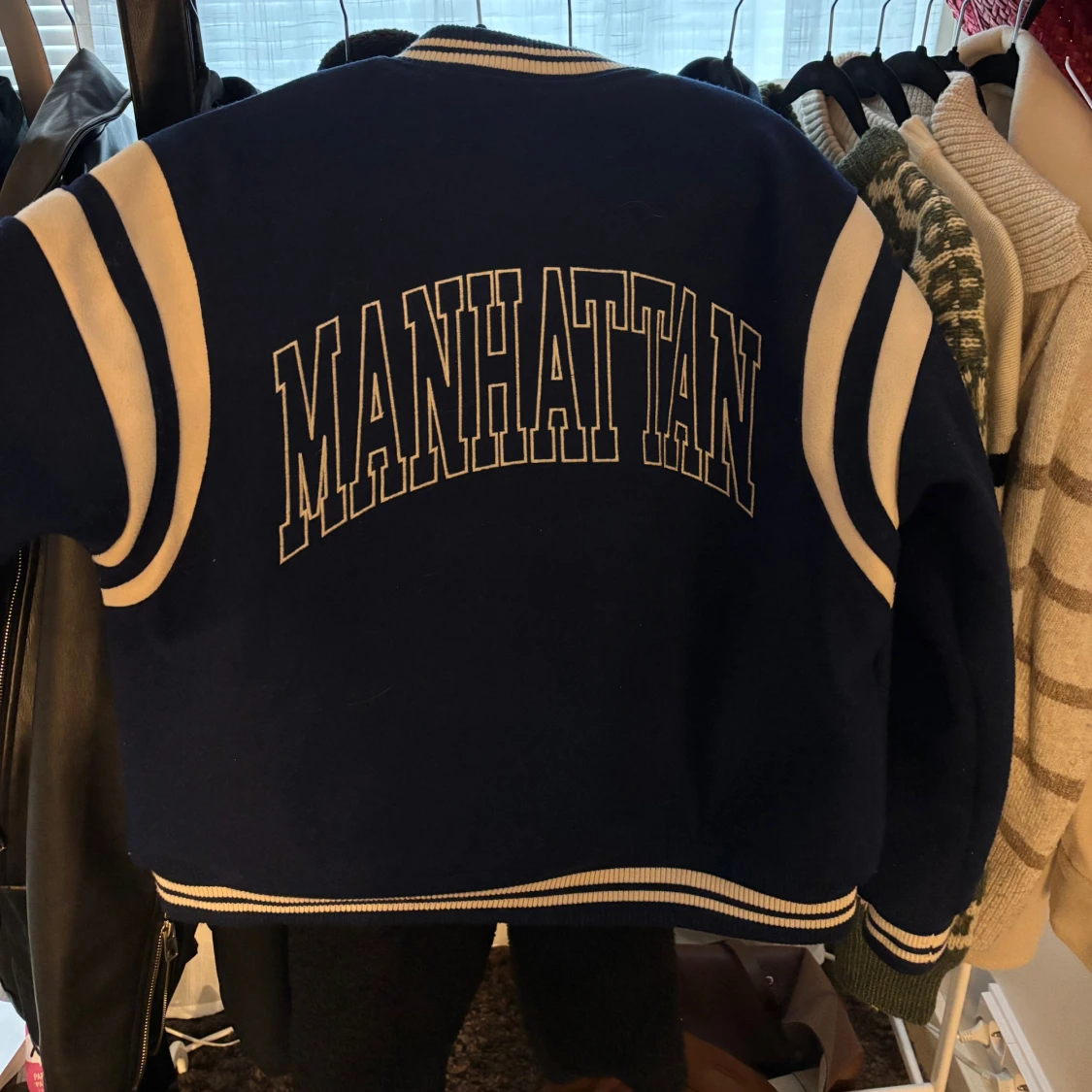 Blå bomberjacka Manhattan Pull&Bear - 1