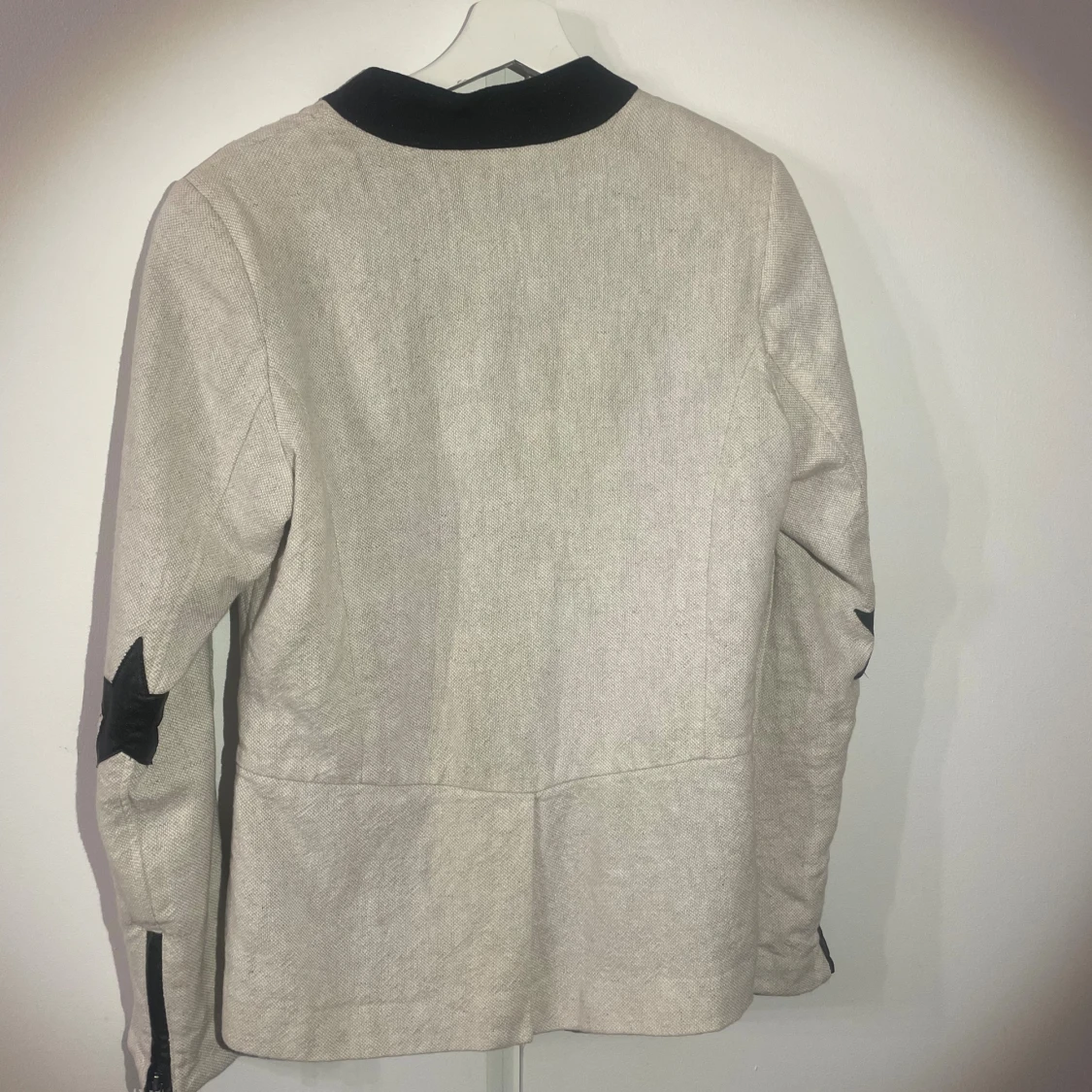 Beige kavaj Maison Scotch med stjärndetaljer - 1