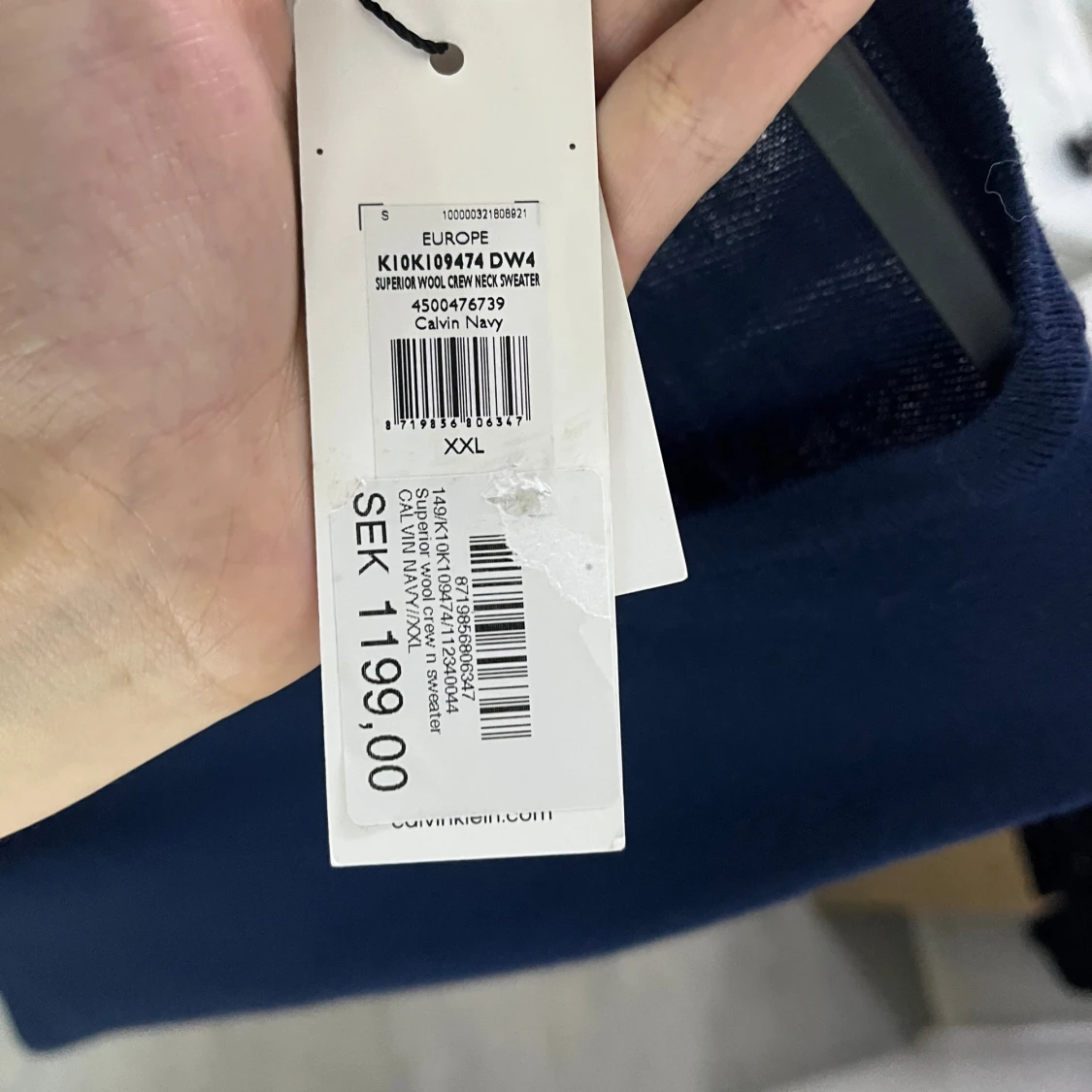 Mörkblå ulltröja från Calvin Klein - 2