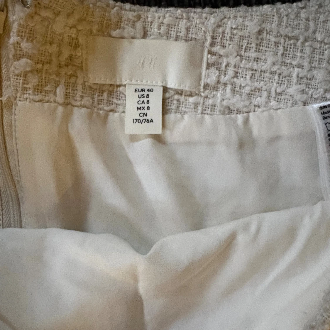 Vit kjol i boucle - 2