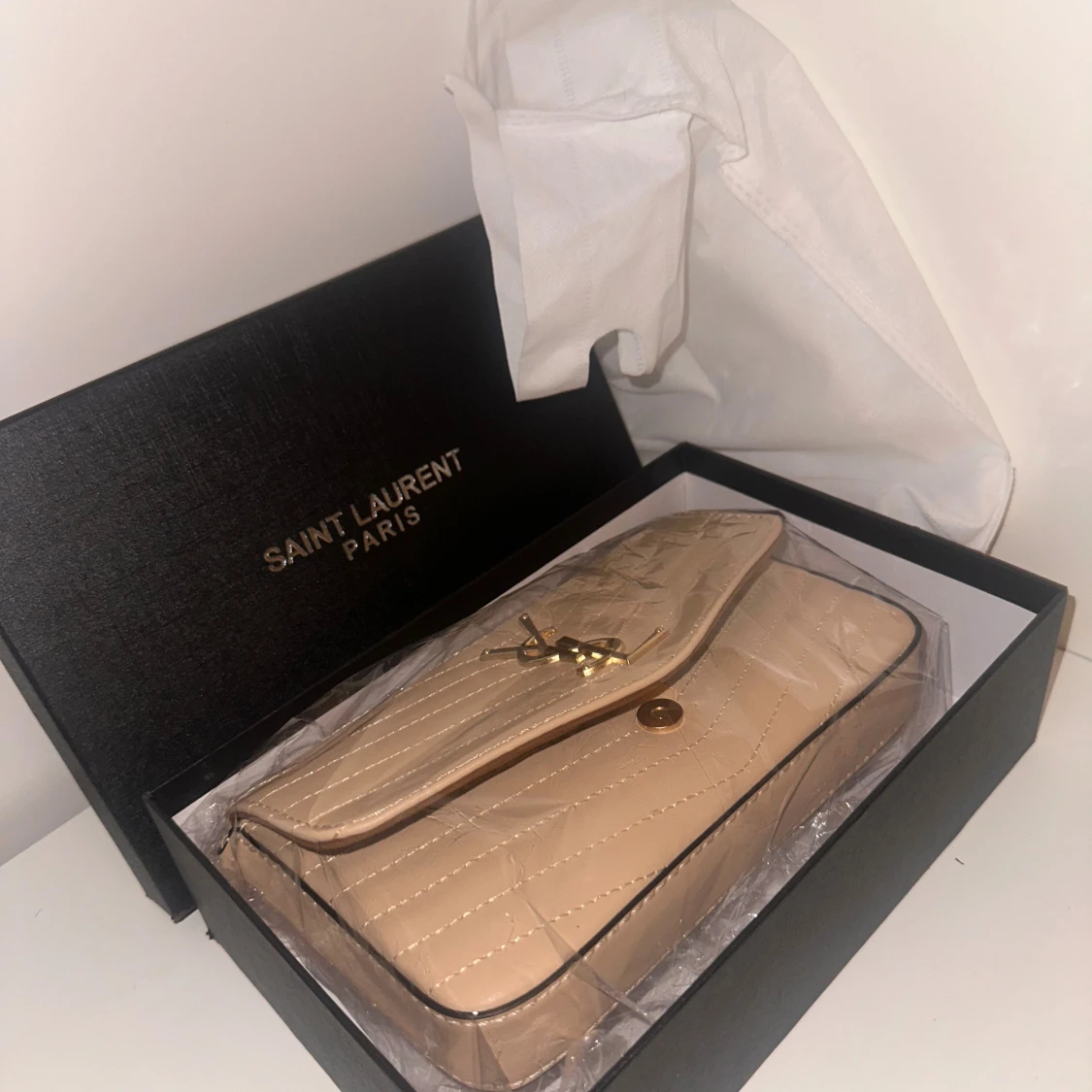 Beige quiltad YSL handväska i skinn - 2