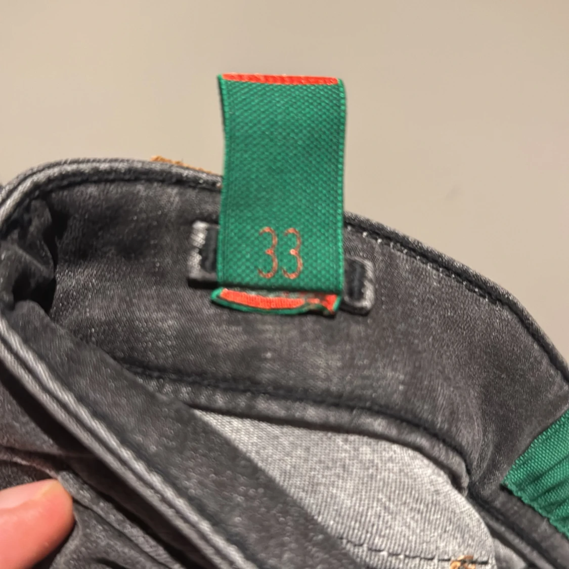 Handpicked svarta jeans, stl 33 Slim Fit - 3