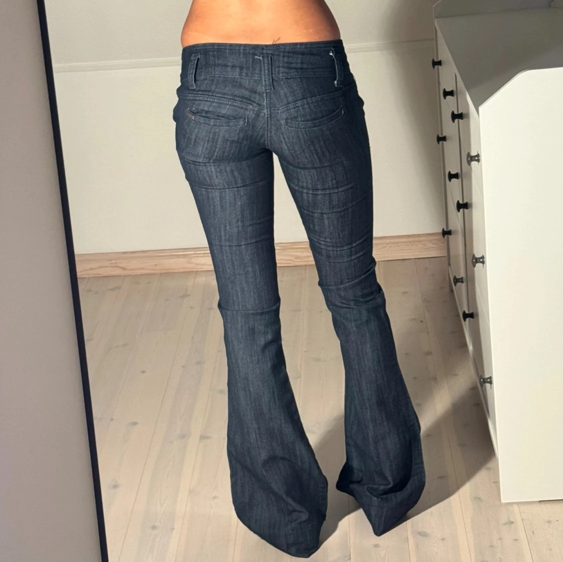 Low bootcut jeans  - 92