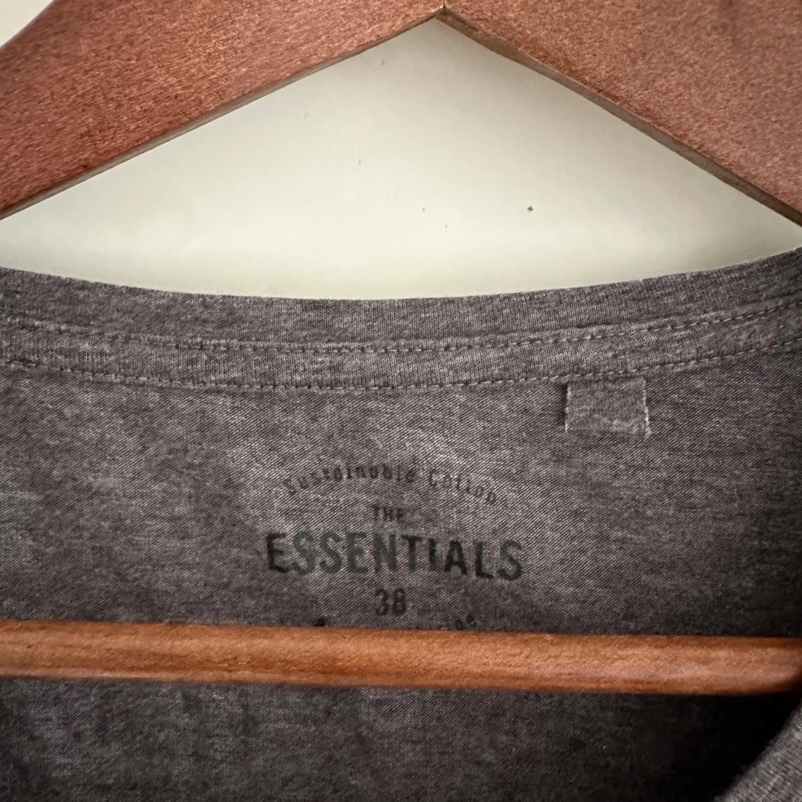 Mörkgrå långärmad tröja Essentials - 2