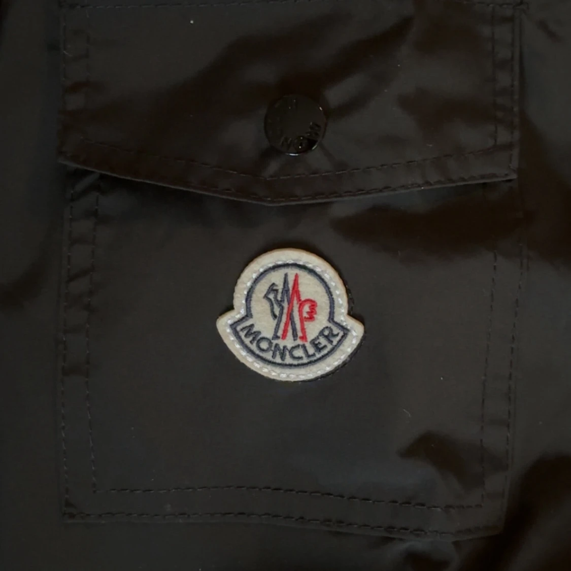 Svart vindjacka från Moncler - 2