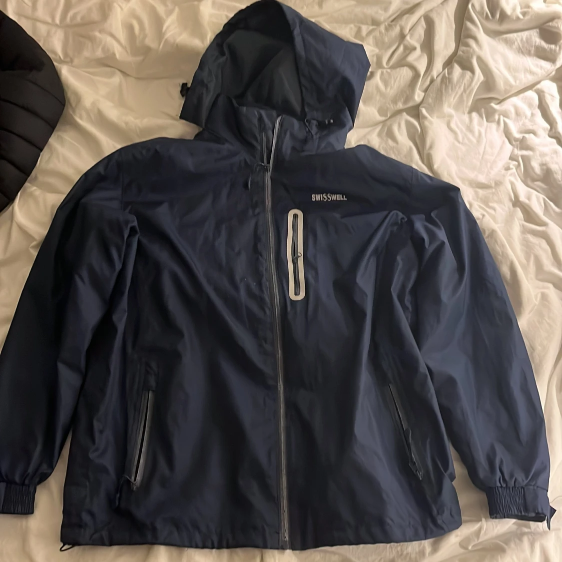 Mörkblå regnjacka från Swisswell - 1