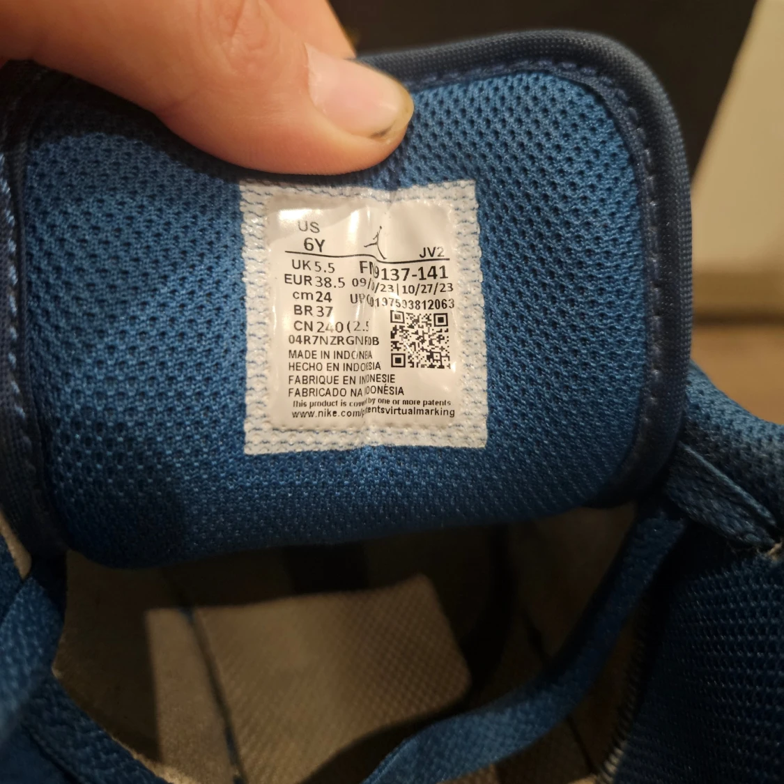 Nike Air Jordan 1 Low blå/vit 38.5 - 2