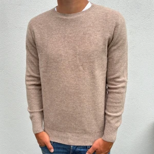 Kashmir tröja - Beige Kashmir Sweatshirt | Storlek S | Modellen är 177cm lång | Endast testad, Skick 10/10 | Hör av dig vid frågor🌟