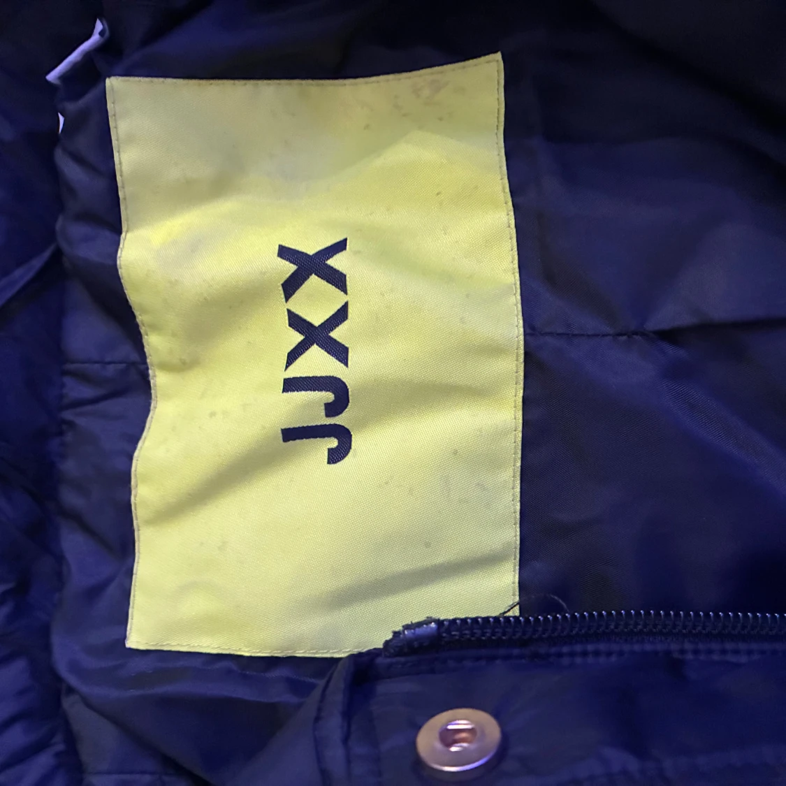 Svart pufferjacka från JUXX - 1