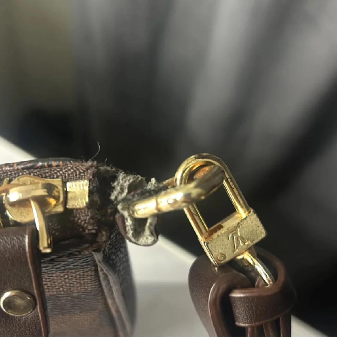  brun axelväska rutig - 1