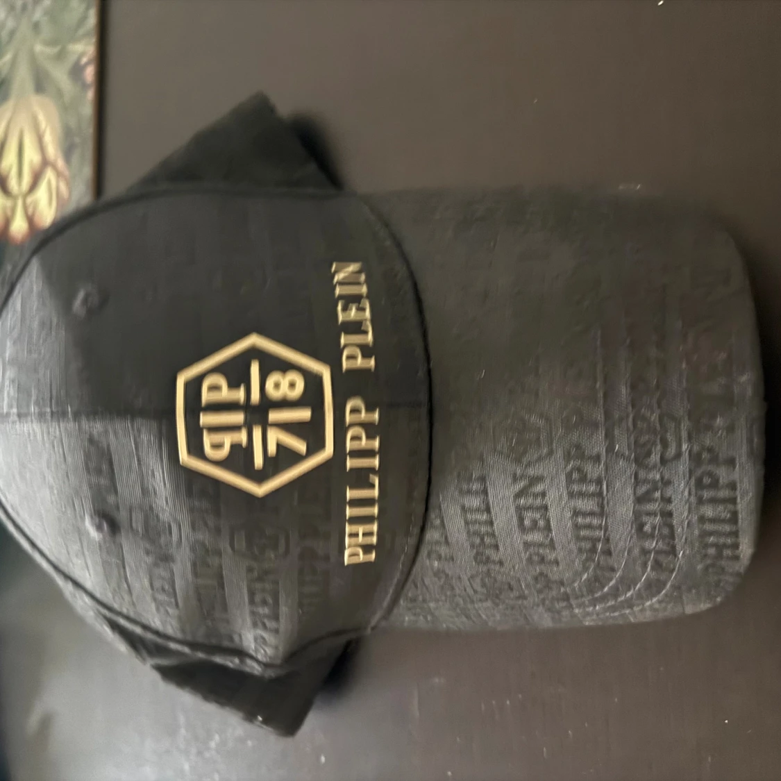 Svart keps från Philipp Plein