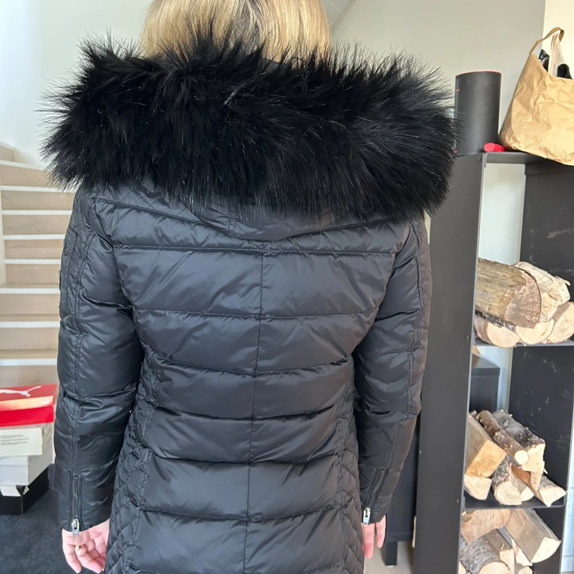 Svart Rockandblue dunjacka med päls - 2