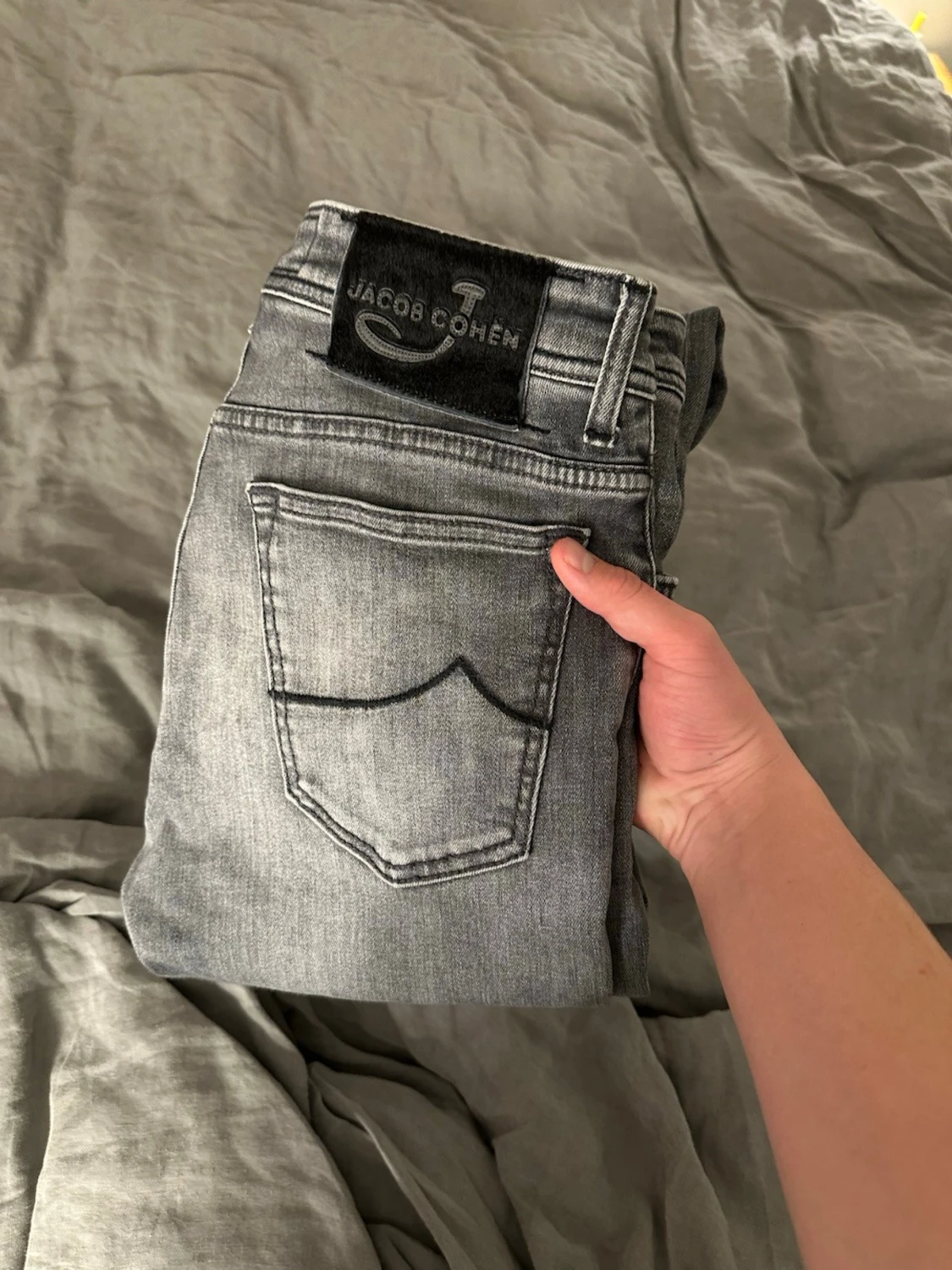 Grå jeans från Jacob Cohën