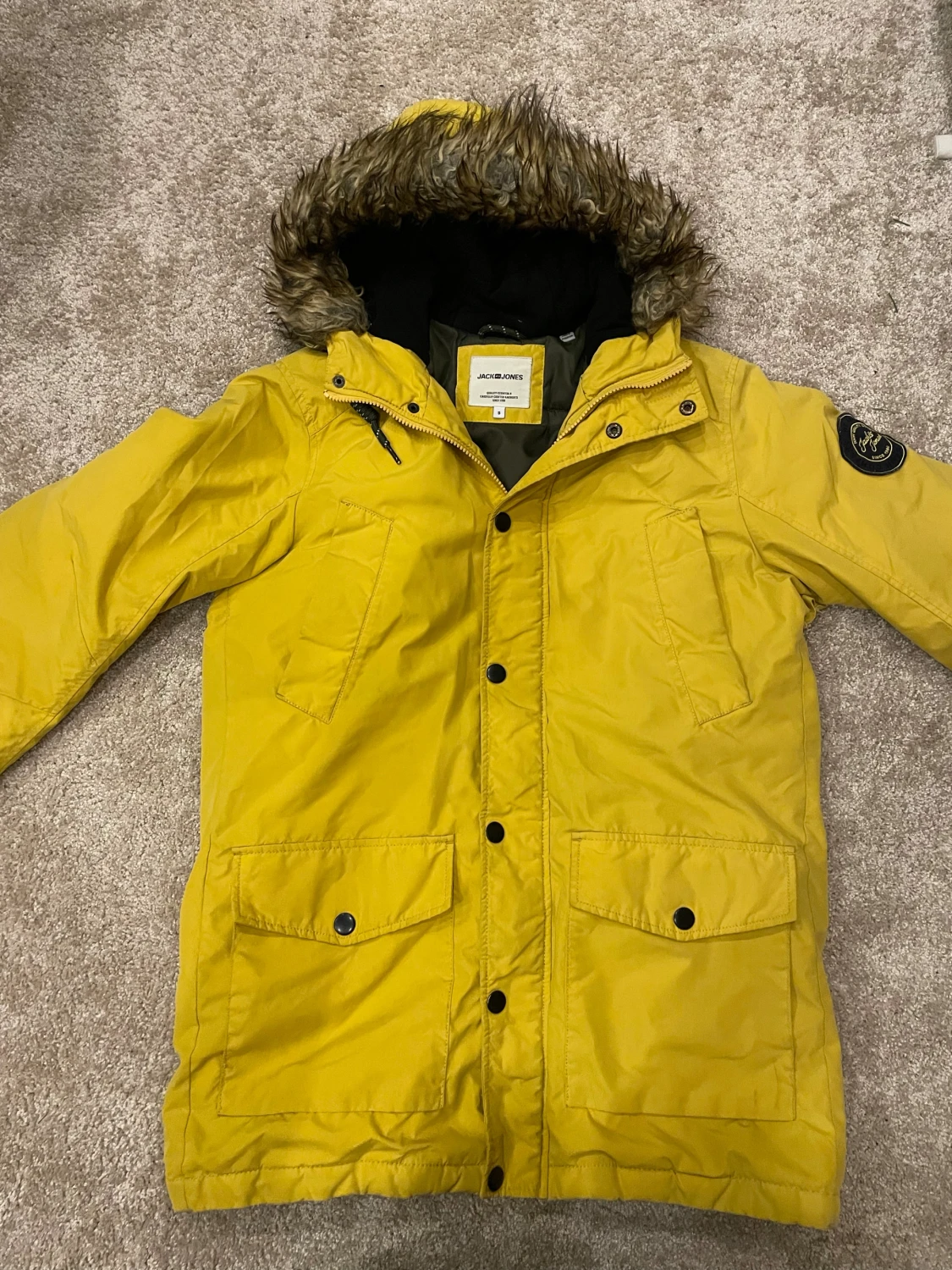 Gul parkasjacka Jack & Jones S