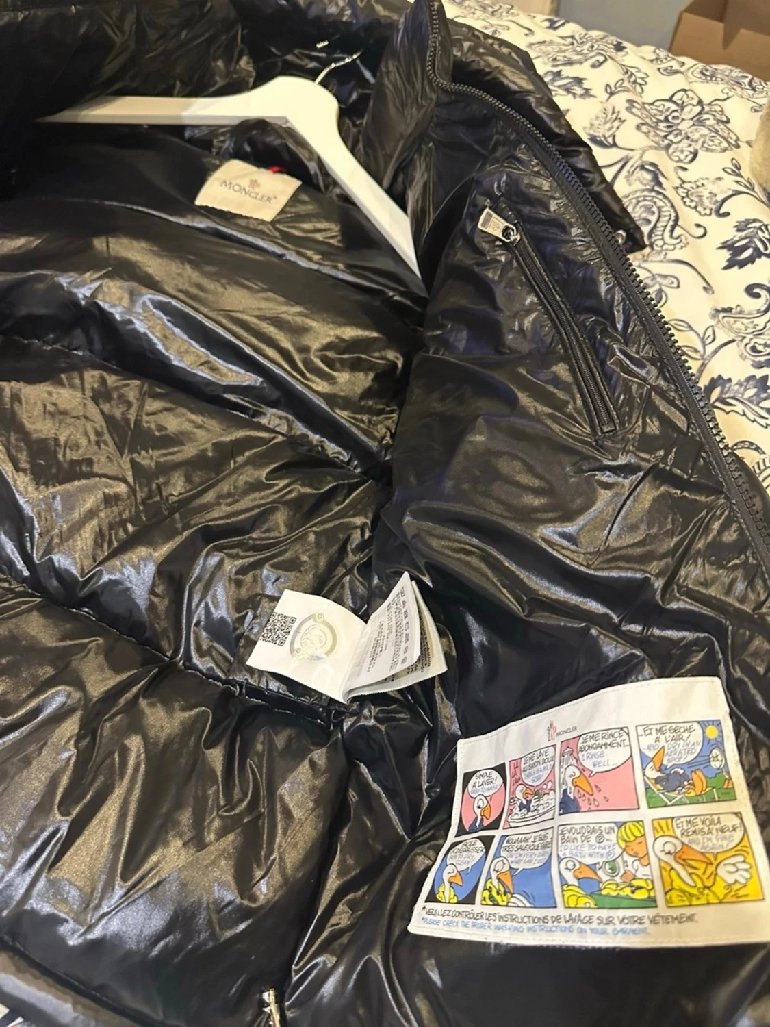 Svart pufferjacka från Moncler - 2