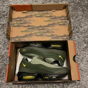 Nike Air Max 95 x Corteiz - Nike Air Max 95 x Corteiz storlek 41, sprillans nya. Vid snabba affärer kan priset diskuteras🤩skriv om du är intresserad. 