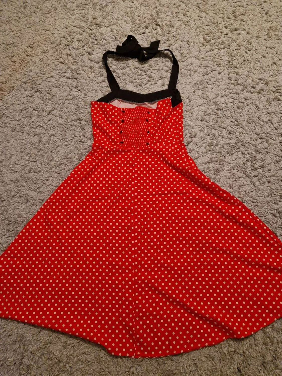 Röd polka dot klänning  - 1