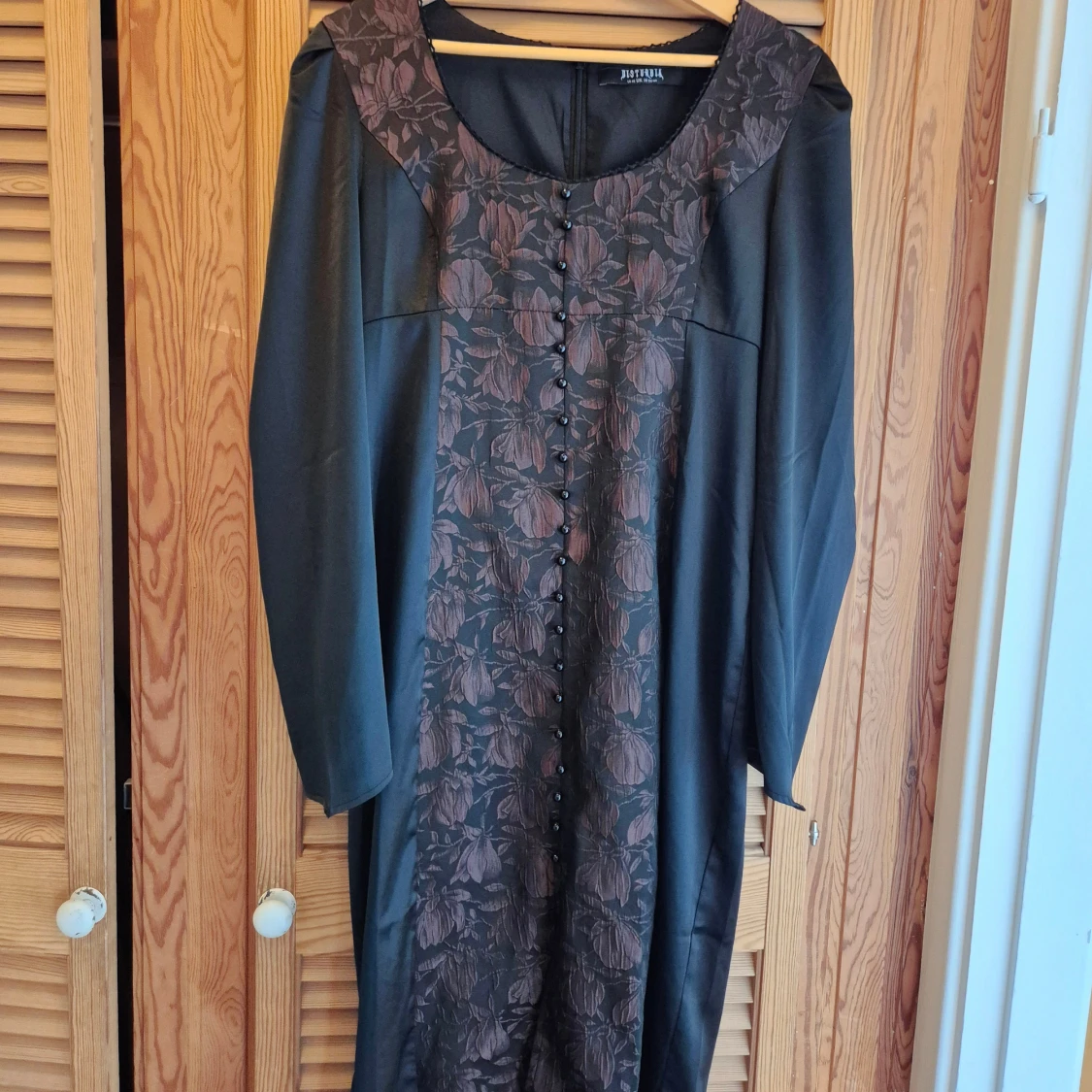 Disturbia långklänning med blommor - 1