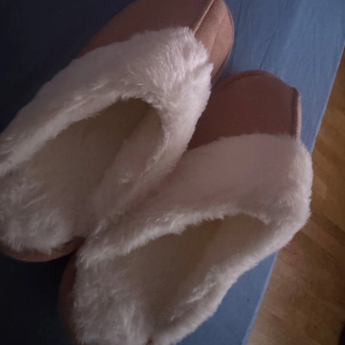 Mysiga skor/tofflor med päls - 2