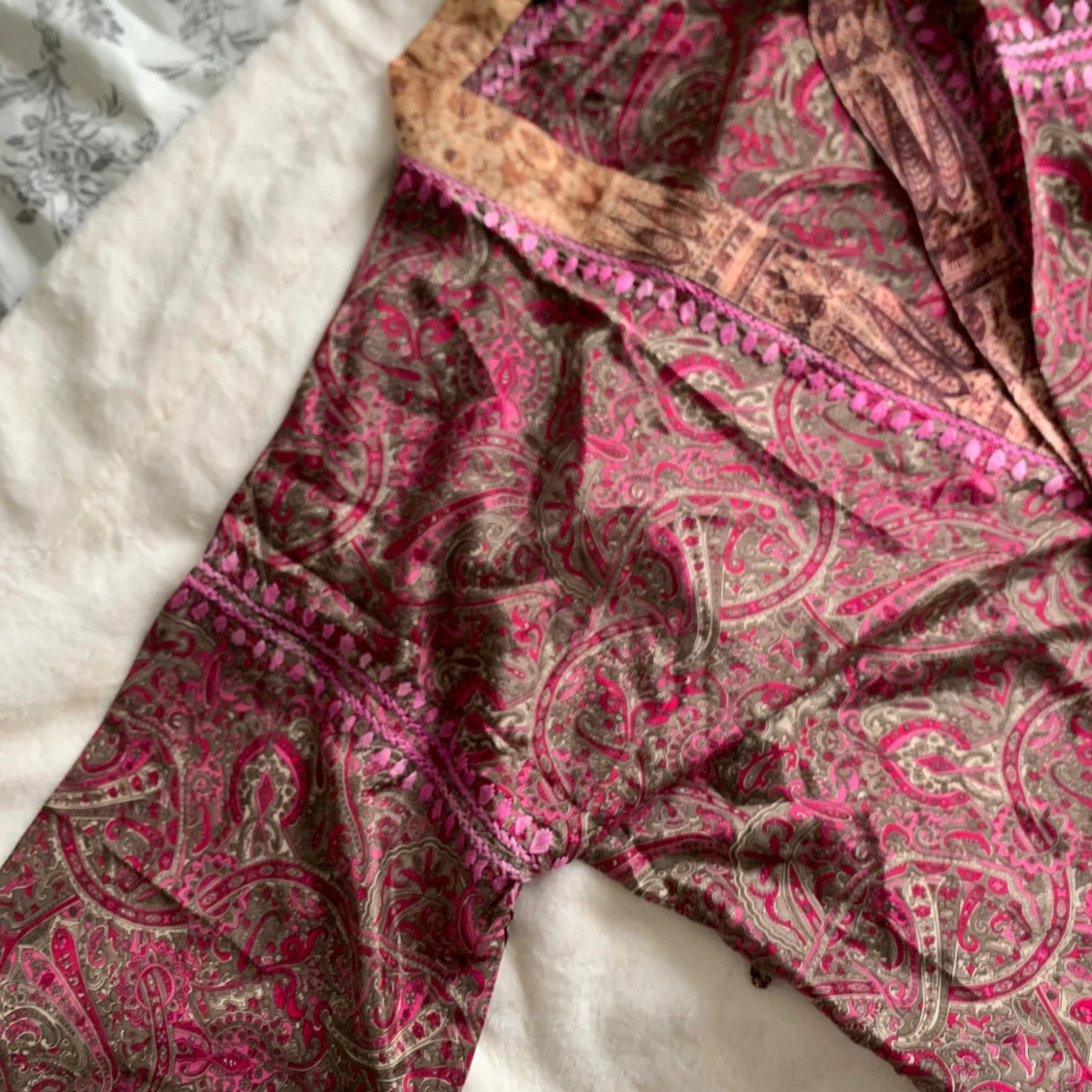 Paisleymönstrad kimono rosa/beige - 1