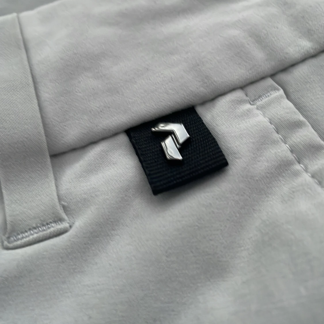 Vita shorts från Peak Performance - 1