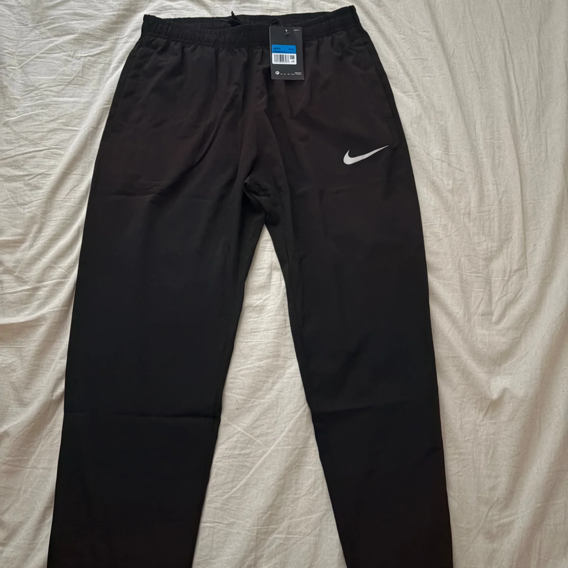 Svarta träningsbyxor från Nike - 1
