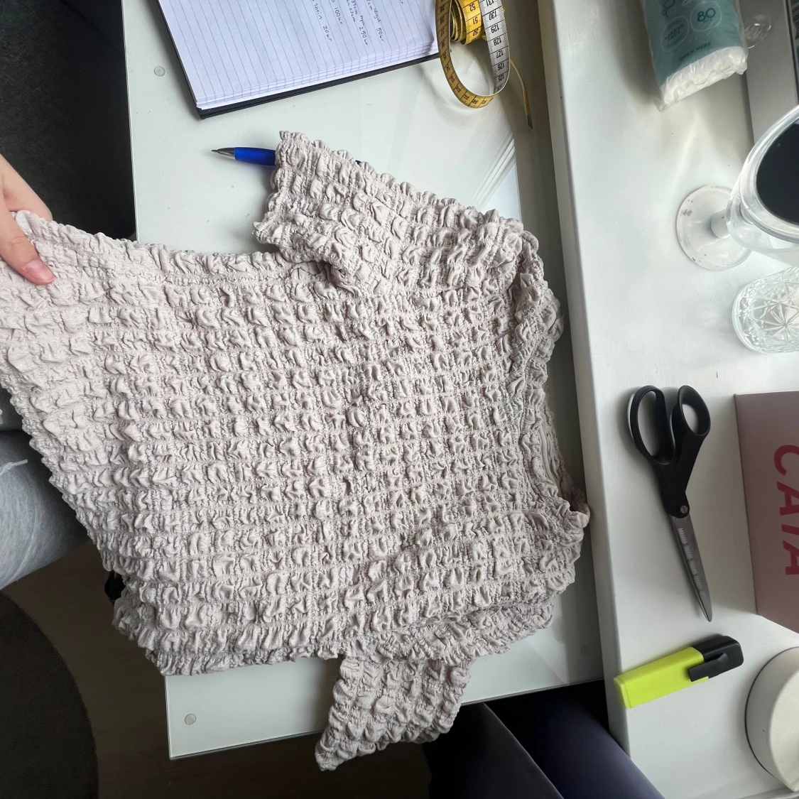 Beige smockad topp från Lindex - 1