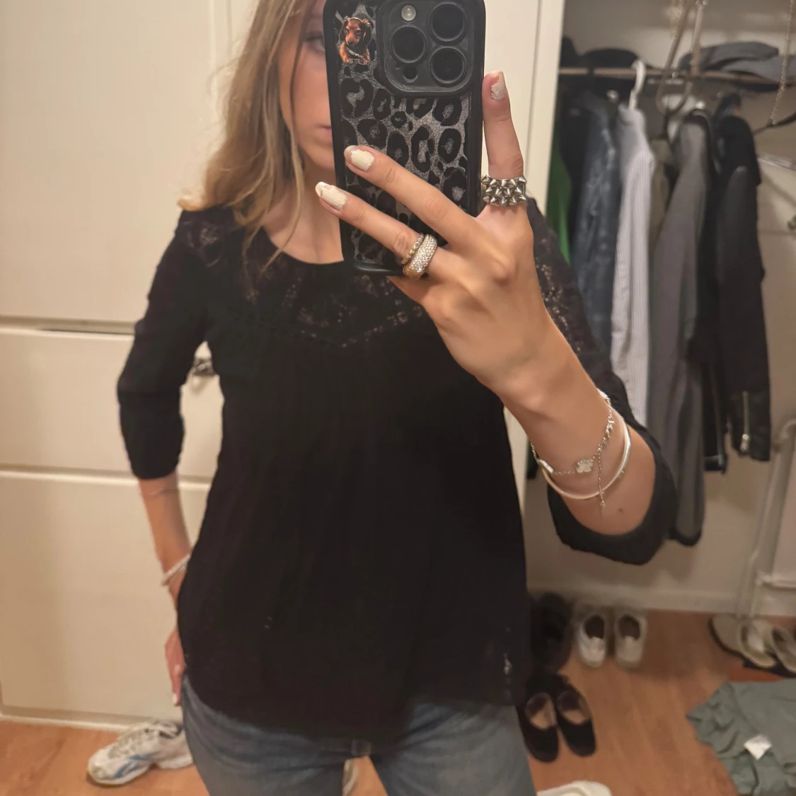 Svart blus med spets från Vila XS - 1