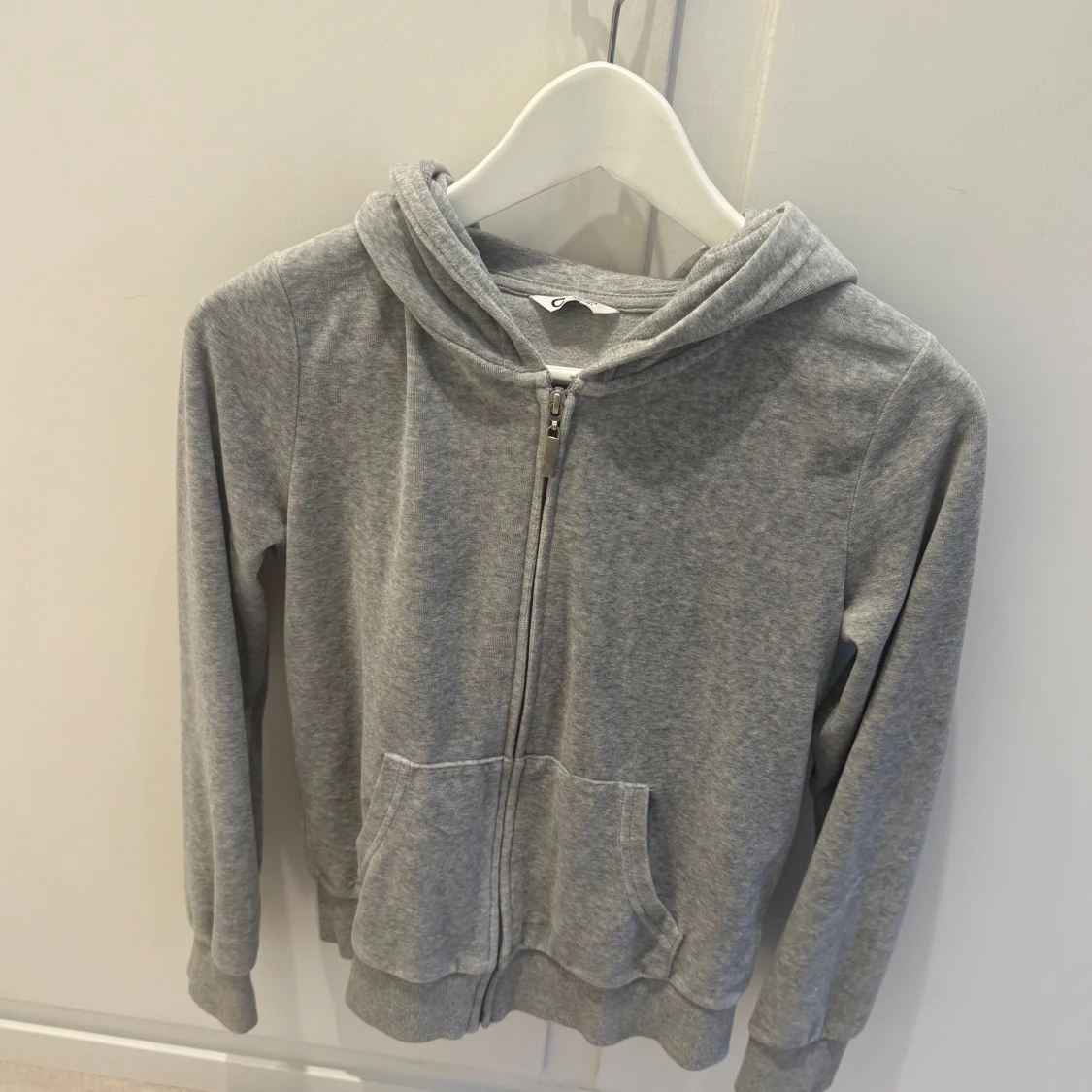 Grå hoodie med dragkedja, stl 158/164