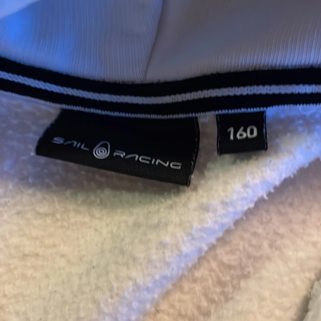 Vit hoodie från Sail Racing med dragkedja - 1