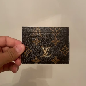 Iv plånbok för dam - Oanvänd🤝 Skicka om ni har andra frågor!