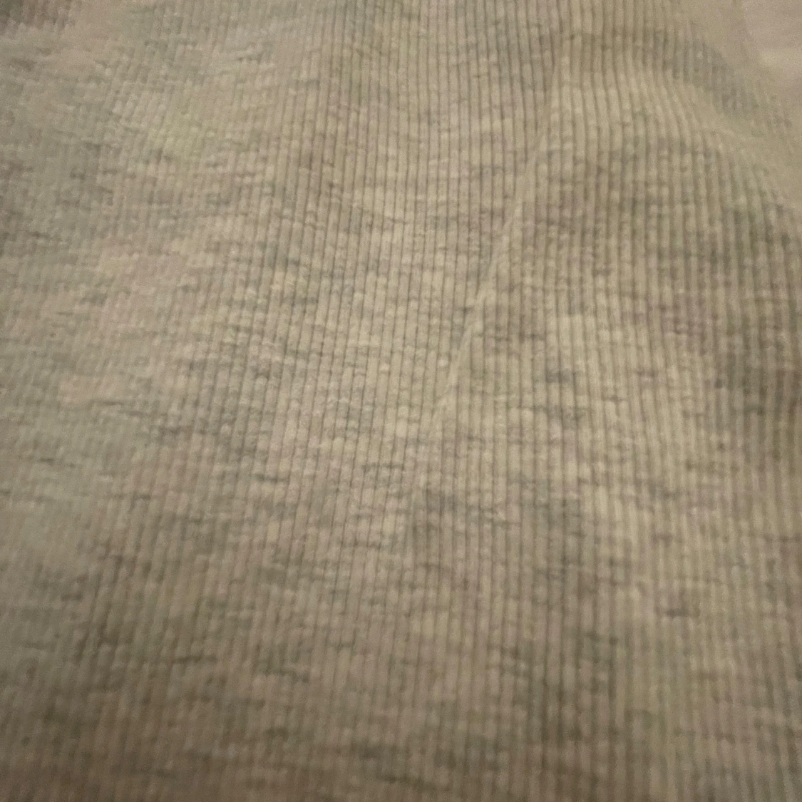 Ljusgrå ribbade bootcut-byxor 157