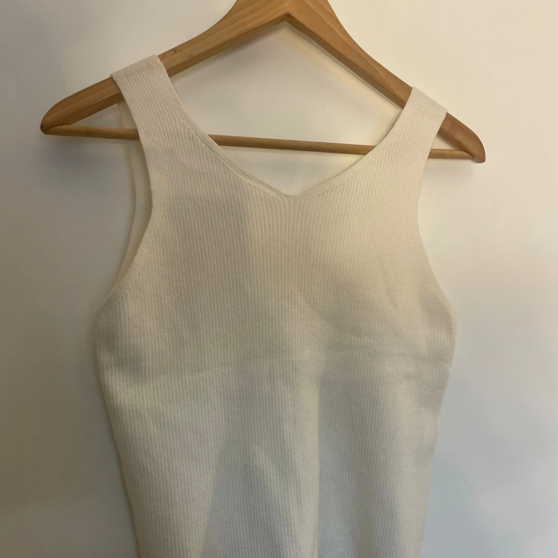 Vit ribbad linnetopp från Kappahl - 2