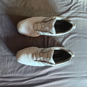 FootJoy Golfskor - Vita golfskor från FootJoy