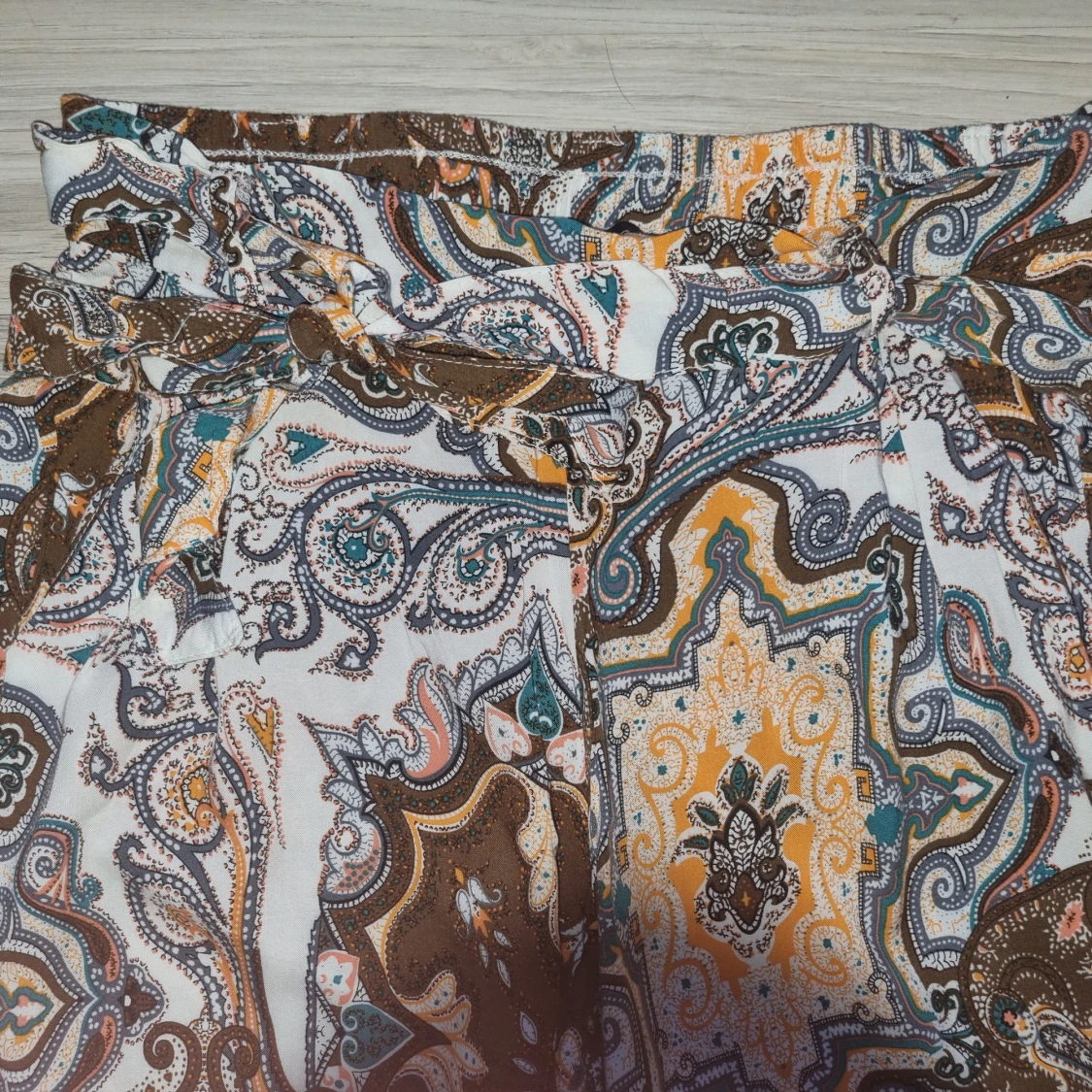 Mönstrade vida byxor från Amisu - 3