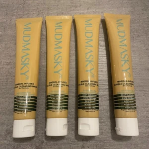 Mudmasky mineral-infused double cleansing mask 4 stycken - Mudmasky mineral-infused double cleansing mask. 4 stycken, oanvända.