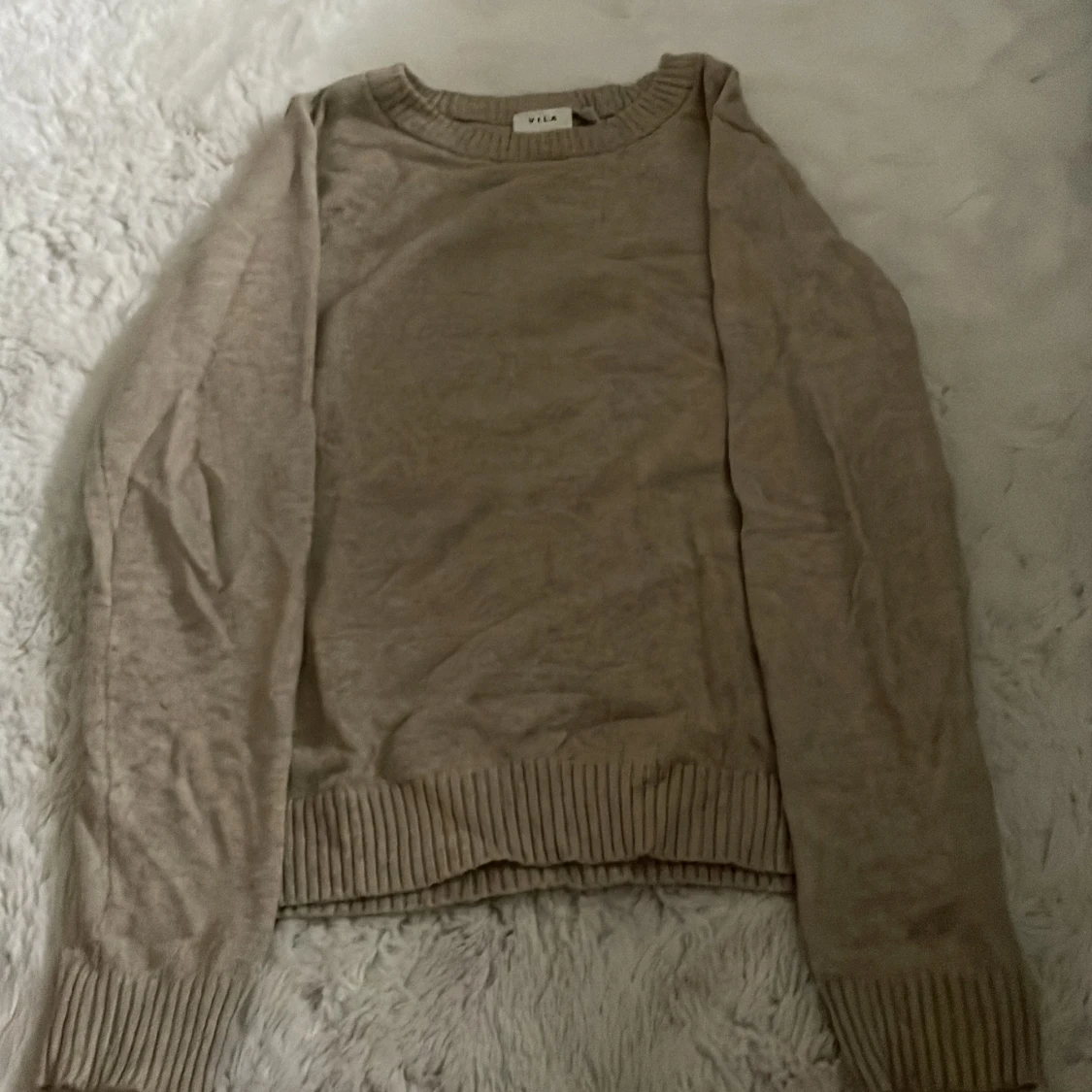 Beige stickad tröja 