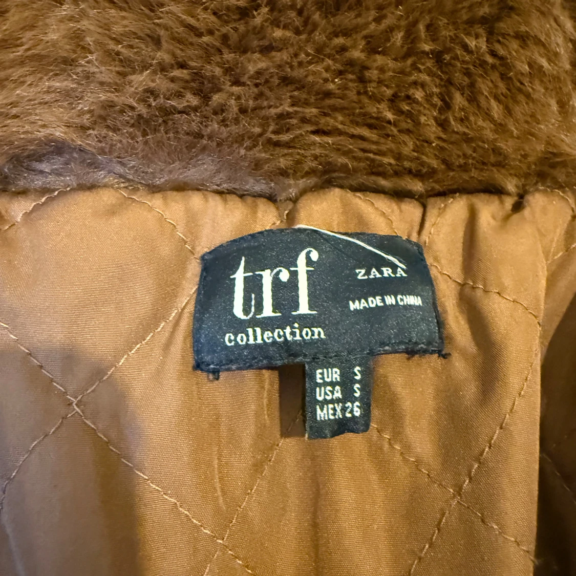 Brun teddyjacka med huva från Zara - 2