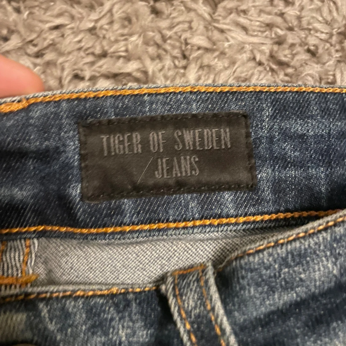 Blå jeans från Tiger of Sweden - 1