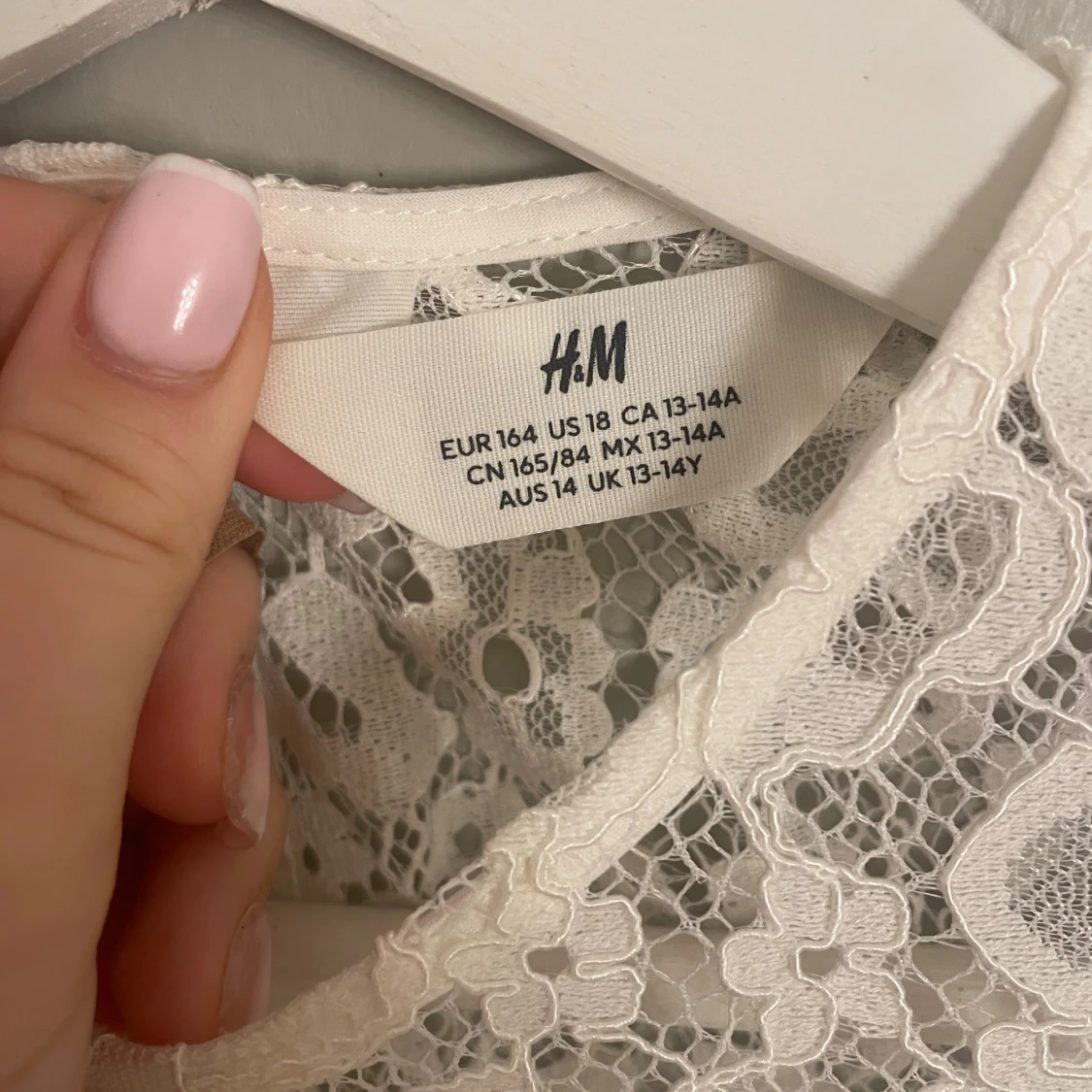 Vit spetsblus från H&M, stl 164 - 2