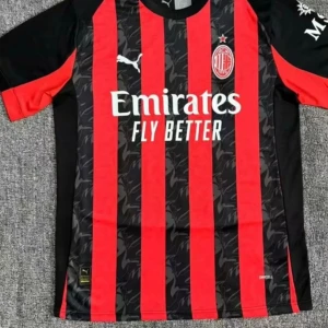 AC Milan fotbollströja - Tröjan har aldrig använts och är helt ny, det finns mellan storlekarna S till XL, priset kan diskuteras