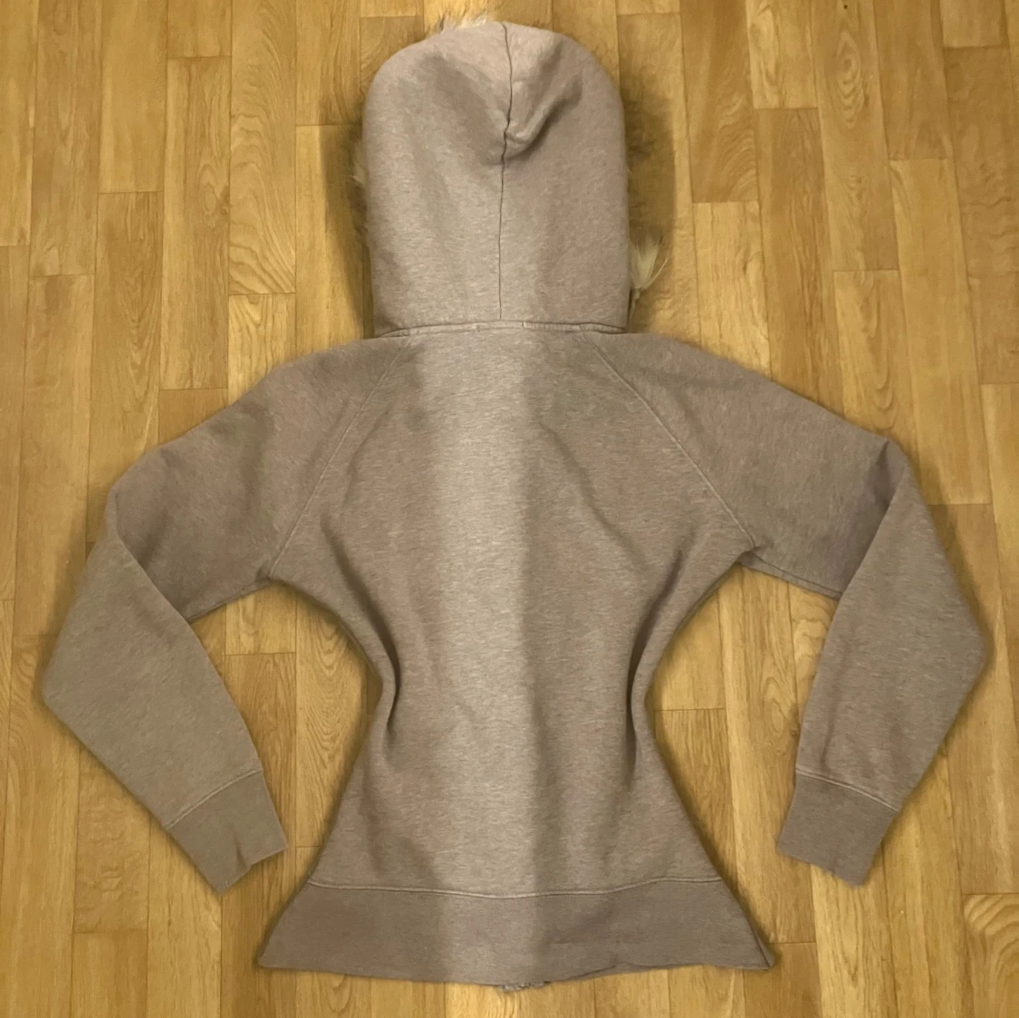 Brun zip hoodin med fuskpäls  - 1