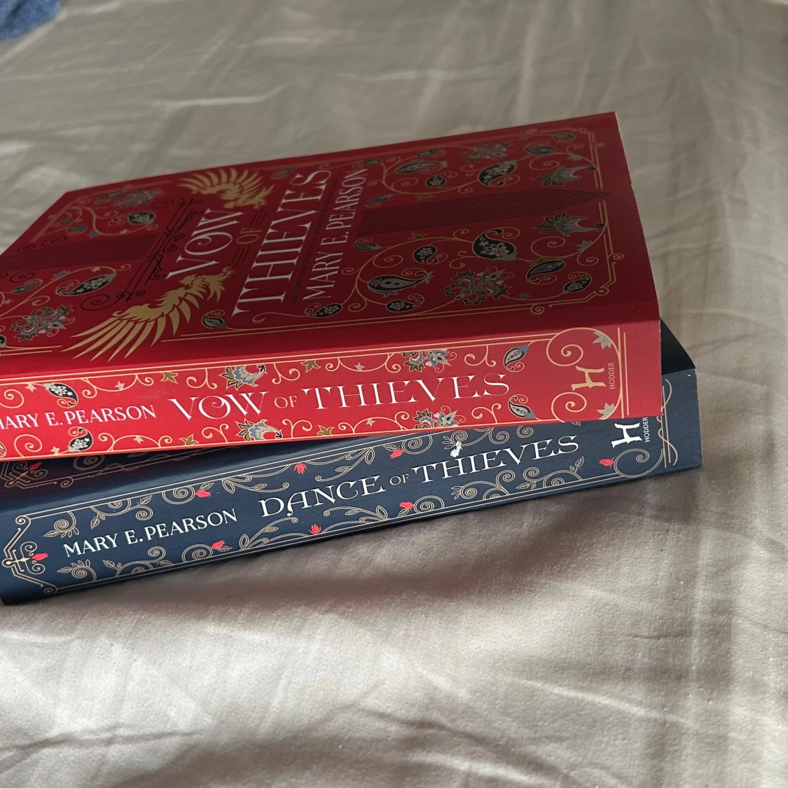 The vow of thieves  - 2