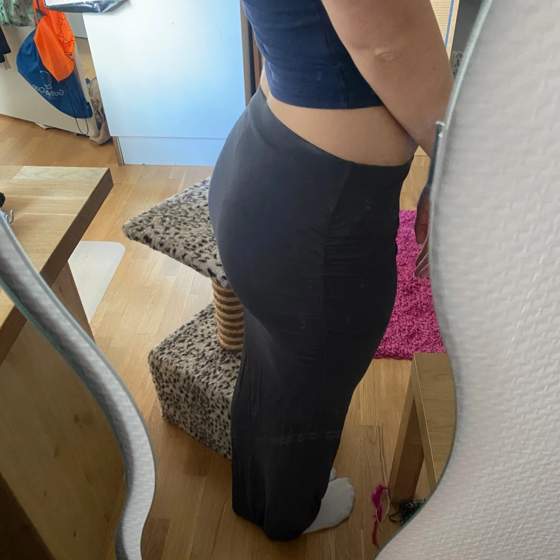  långkjol i stretchigt material - 1