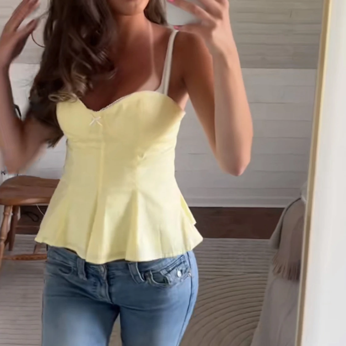 Gul korsett-topp med rosett