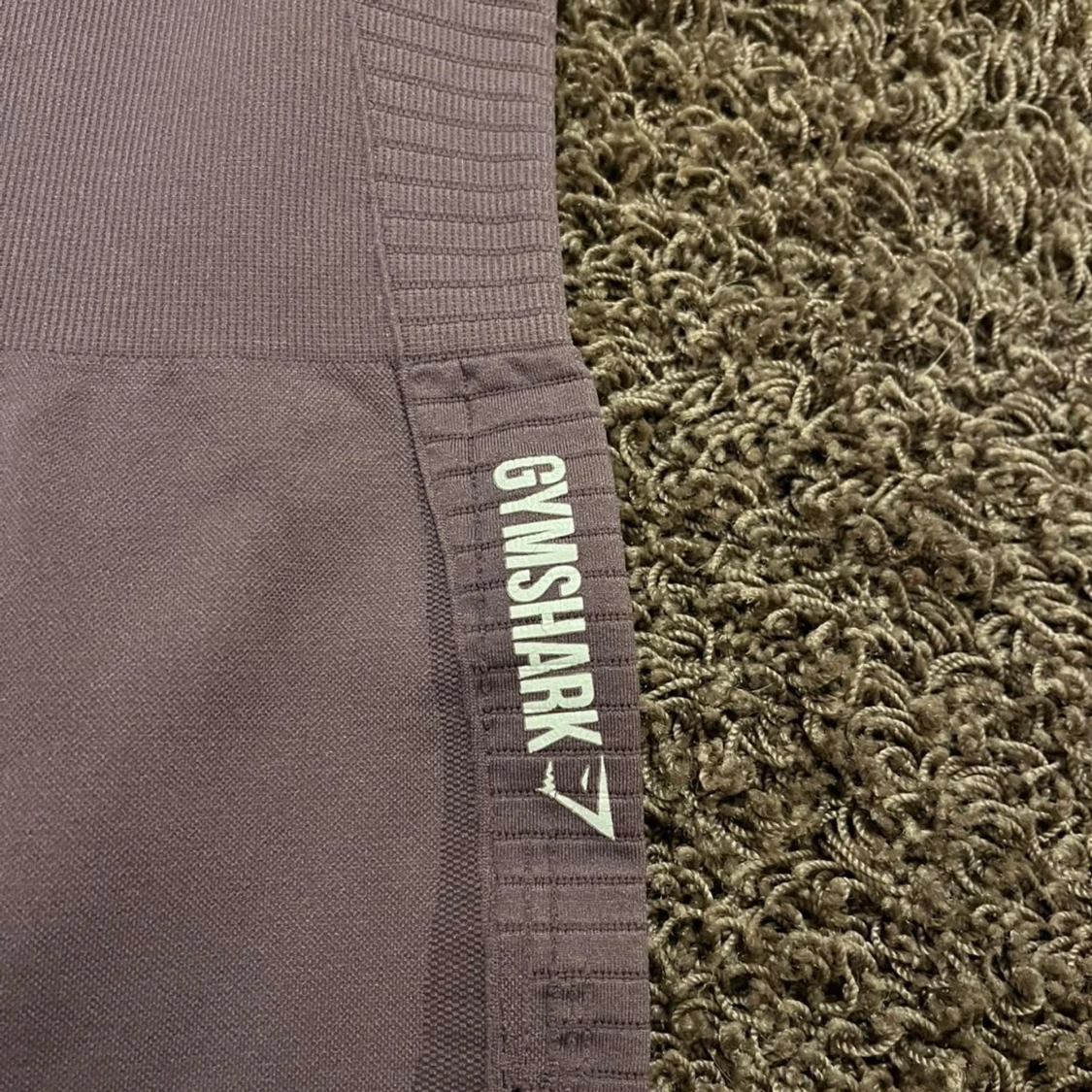 Lila Gymshark leggings med mönster - 1