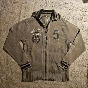 Zip-up camp david - Snygg zip-up / kofta från camp david