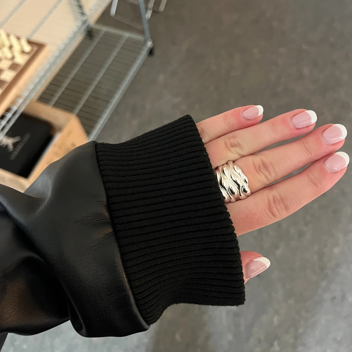 Svart skinn bomberjacka från Zara - 2