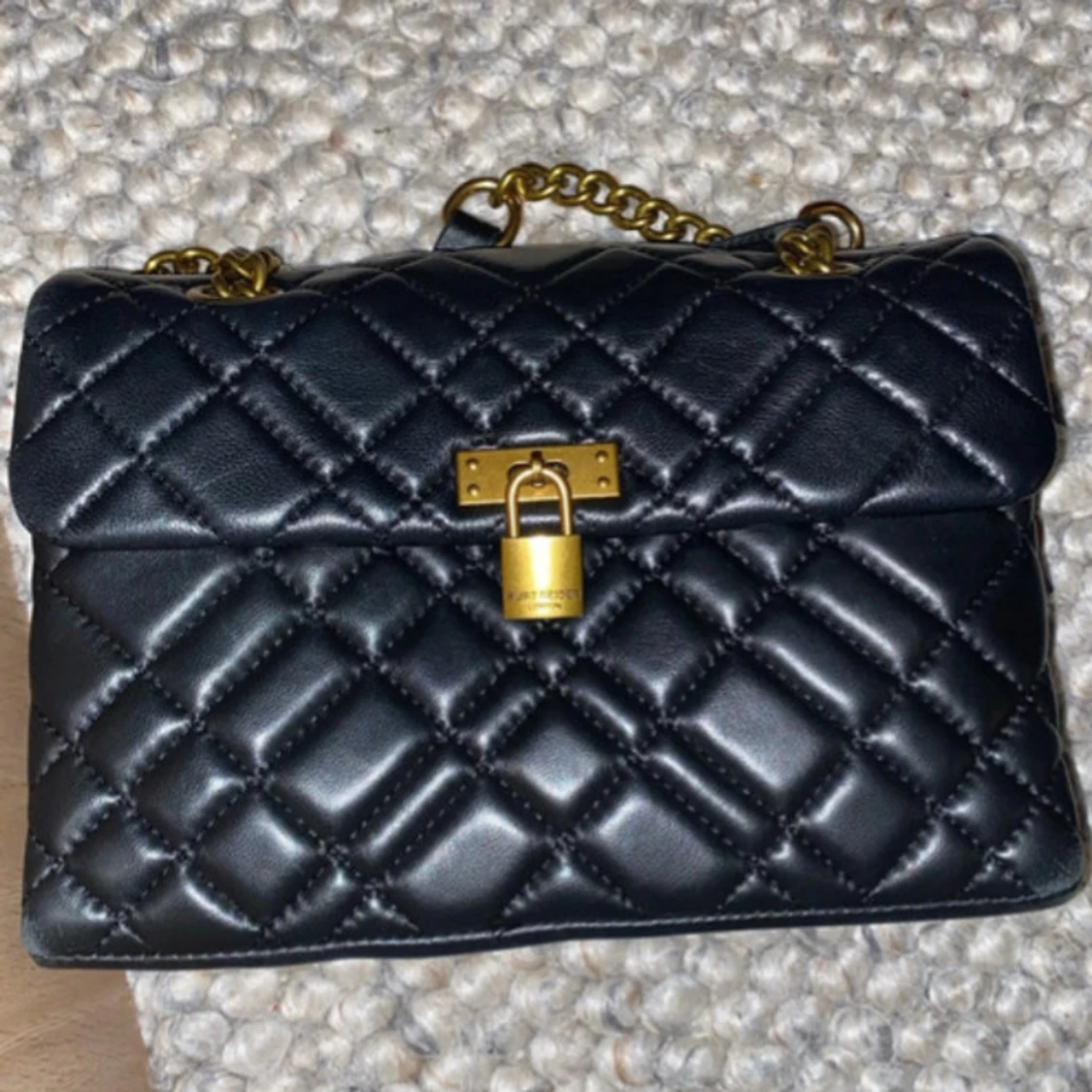 Kurt geiger väska (SÄLJER PÅ MIN VINTED) - 1