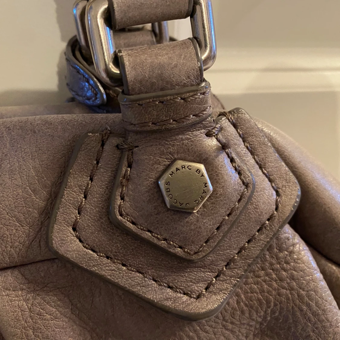 Grå handväska Marc by Marc Jacobs - 3